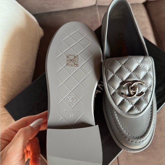 Brand New Chanel Moccasin Lambskin Loafers 38 - Picture 2 of 5
